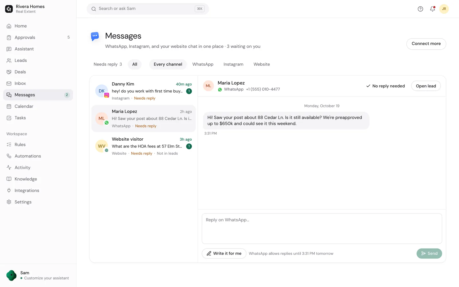 Real Extent messages inbox with texts and chats from several channels in one list and a conversation open with a reply box